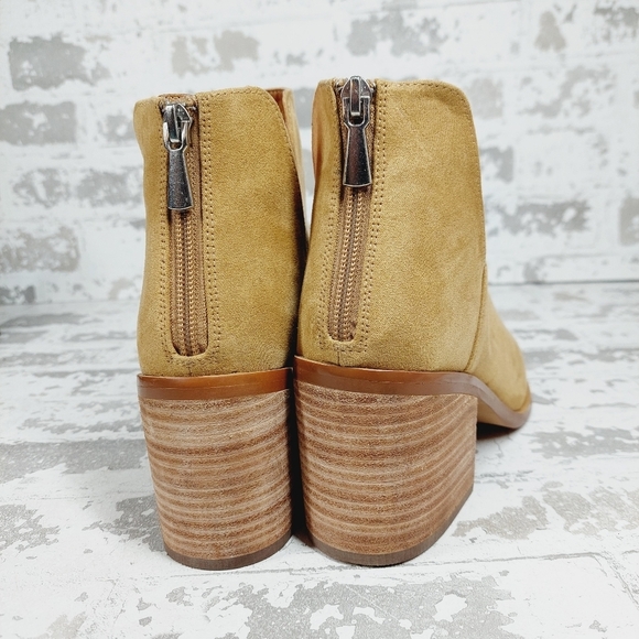 New BP Brynne Beige Fabric Upper Pointed Toe Block Heel Ankle Boots H886 - Picture 6 of 11